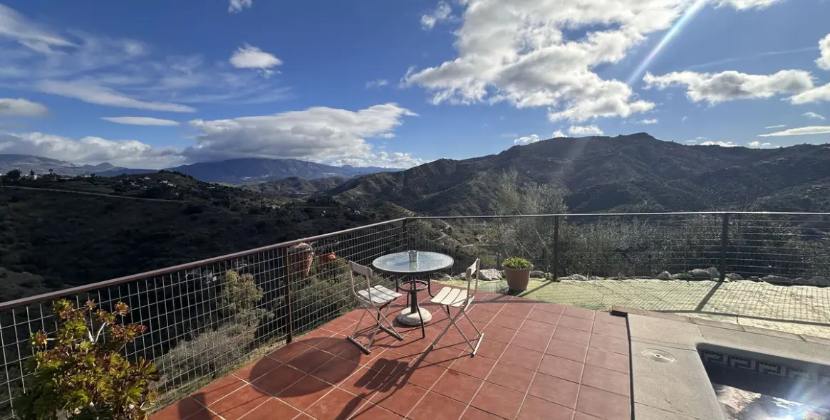 Продажа финки в Colmenar 9