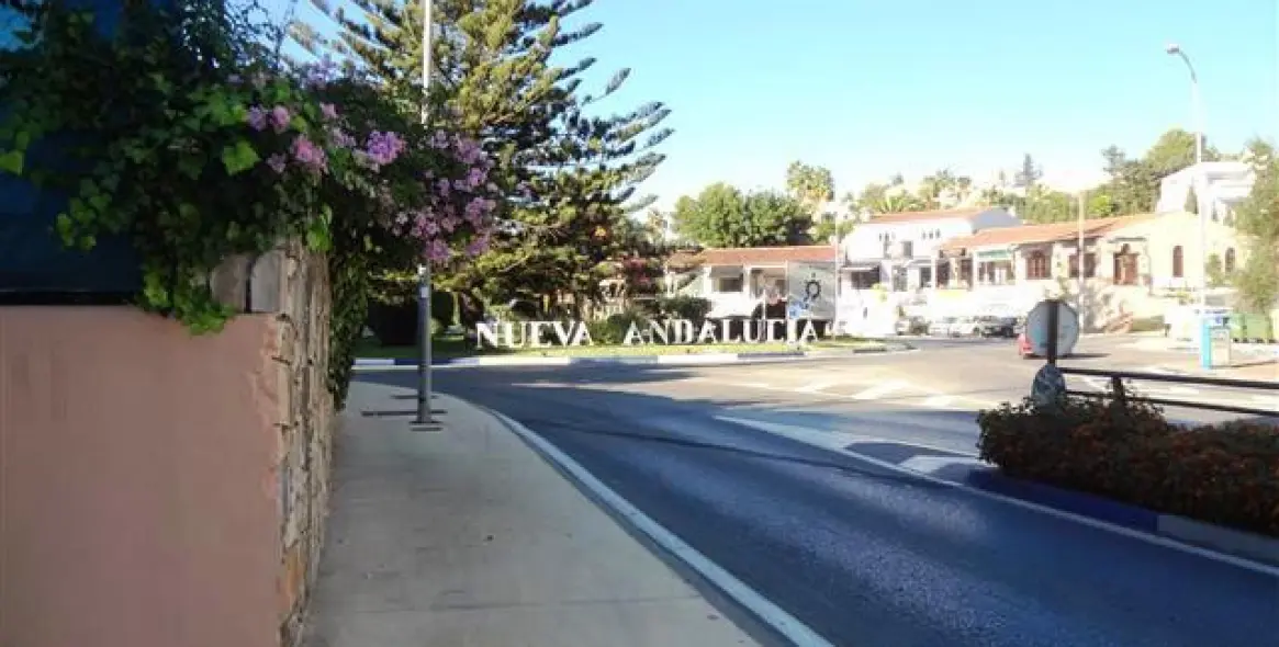 Продажа апартаментов на среднем этаже в Nueva Andalucía 8