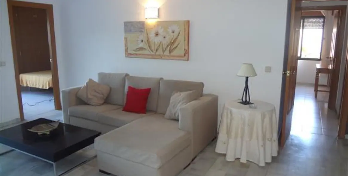 Продажа апартаментов на среднем этаже в Nueva Andalucía 9