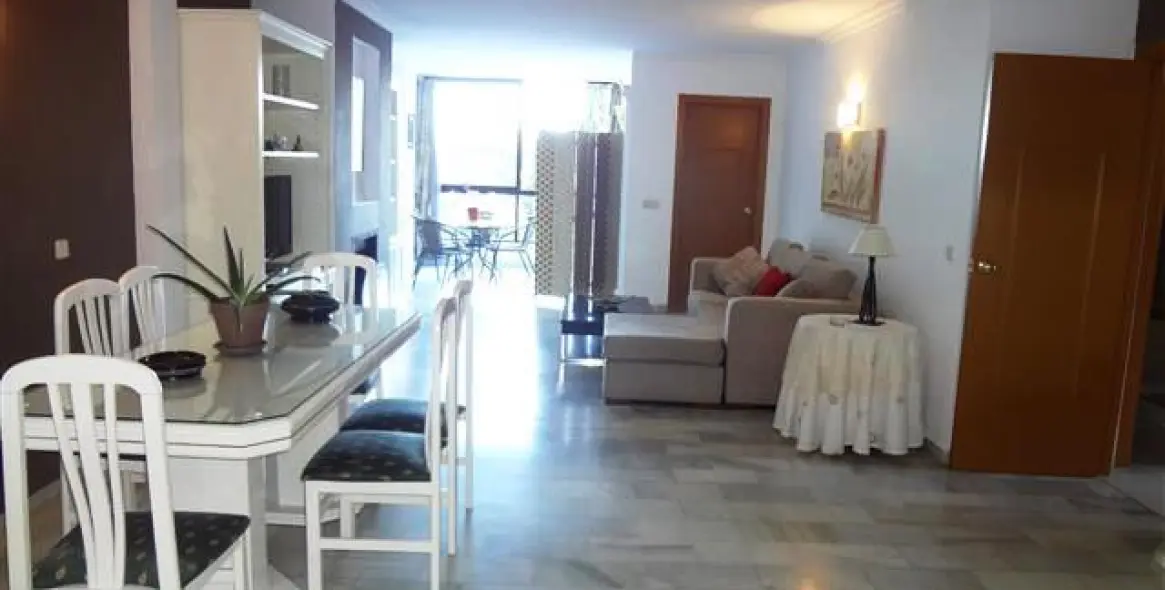 Продажа апартаментов на среднем этаже в Nueva Andalucía 20