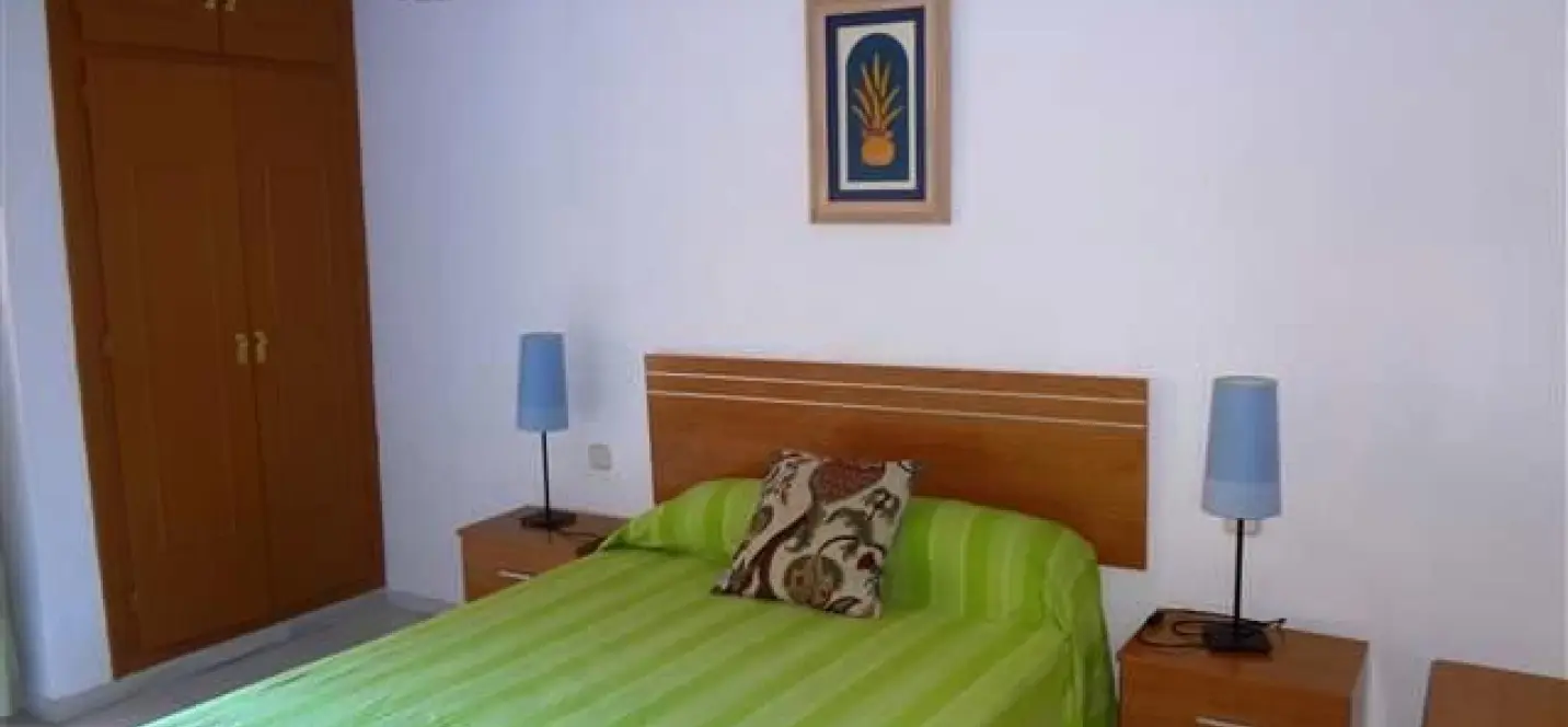 Sale of middle floor apartment in Nueva Andalucía 2