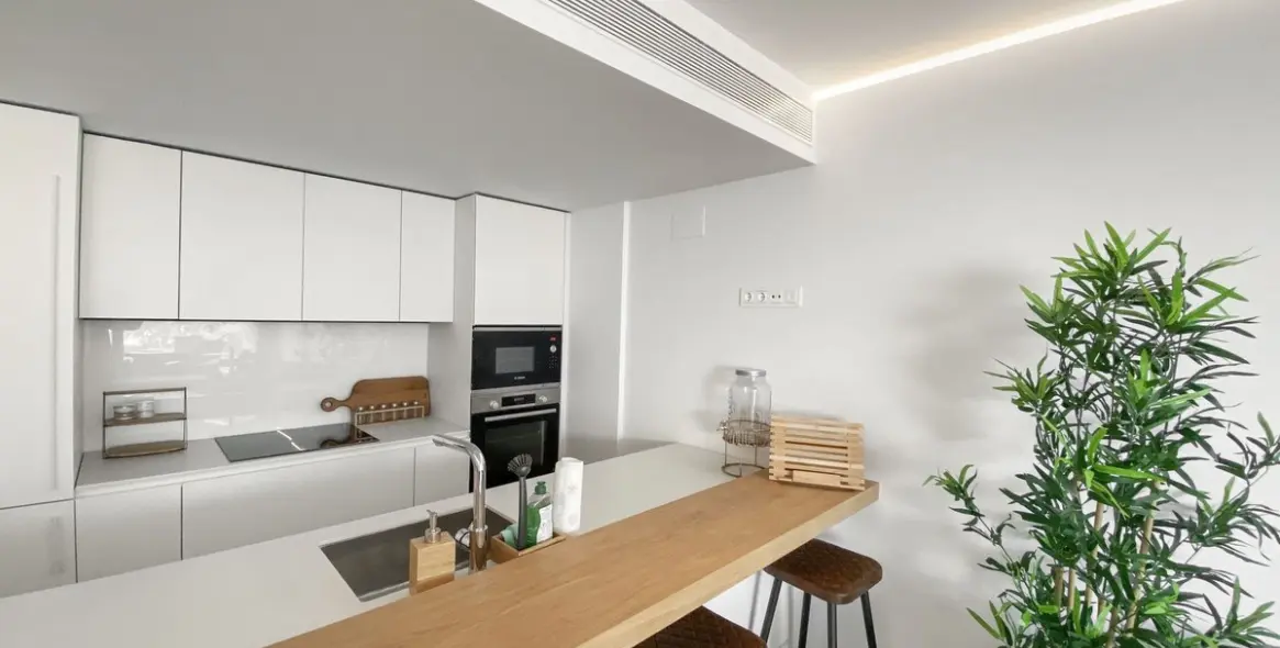 Продажа апартаментов на среднем этаже в Carvajal 4