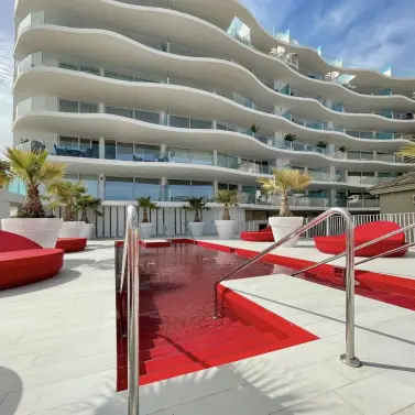 Продажа апартаментов на среднем этаже в Carvajal