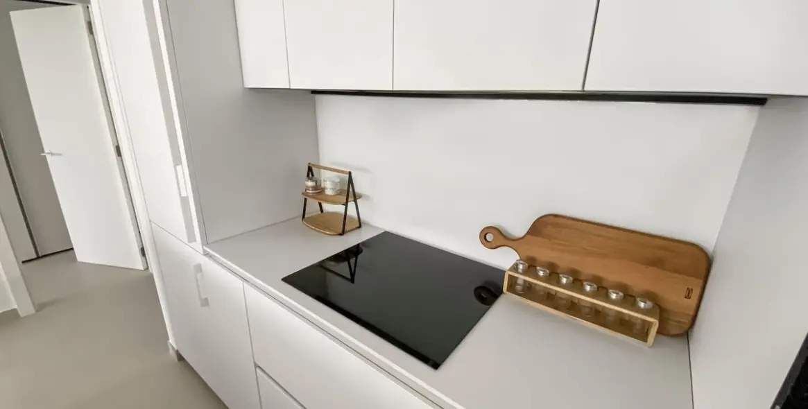 Продажа апартаментов на среднем этаже в Carvajal 13