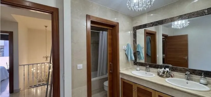 Продажа таунхауса в Estepona 4