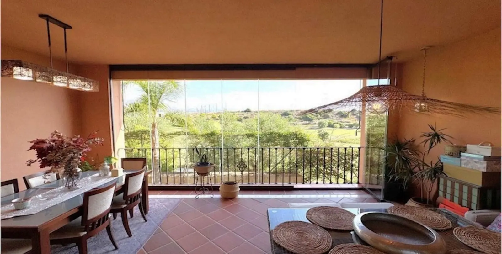 Venta de adosado en Estepona 1