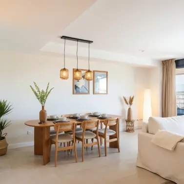 Продажа апартаментов на среднем этаже в Estepona