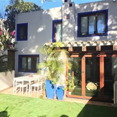 Venta de adosado en Sierra Blanca