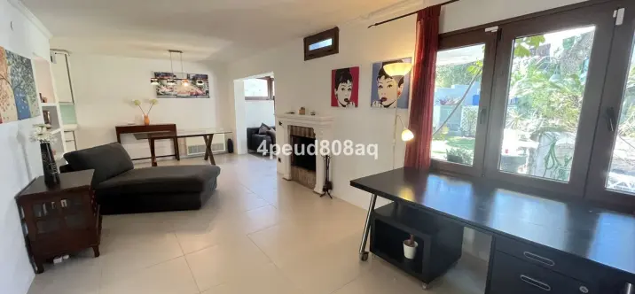 Venta de adosado en Sierra Blanca 4