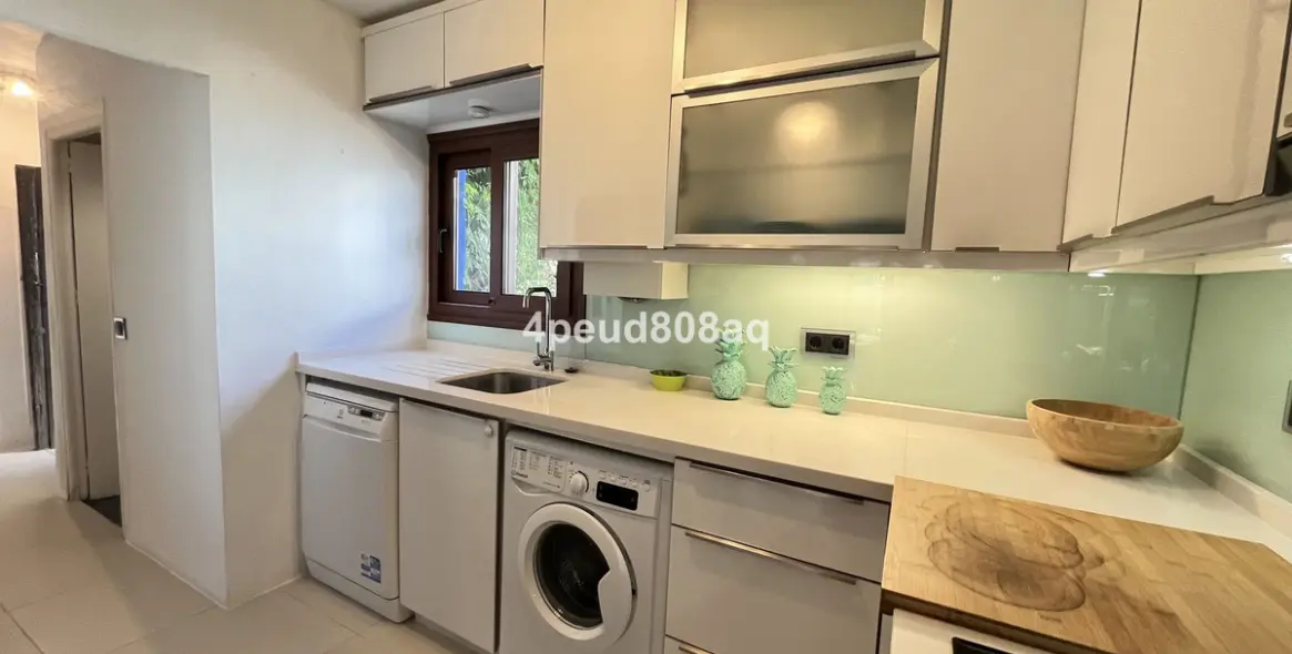 Venta de adosado en Sierra Blanca 9