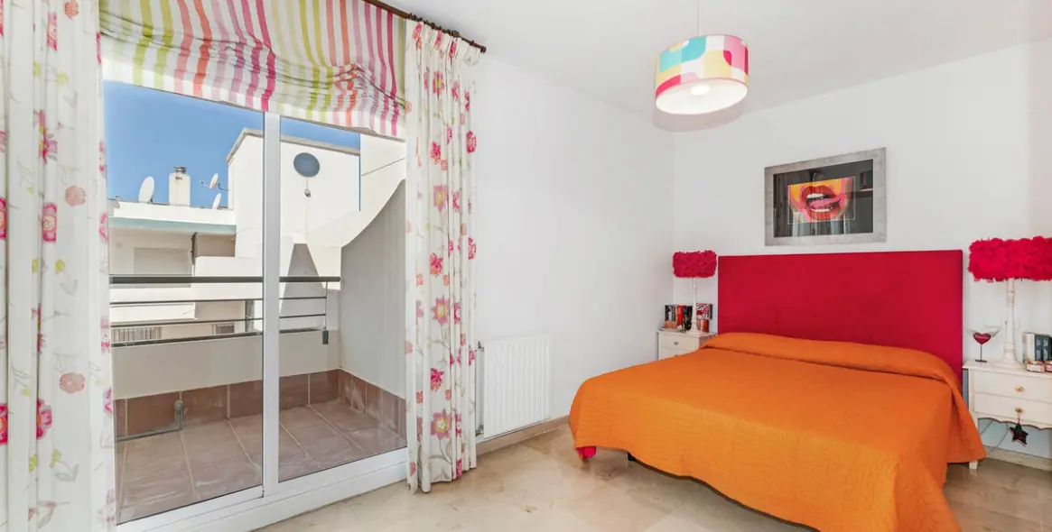 Venta de ático dúplex en Guadalmina Alta 19