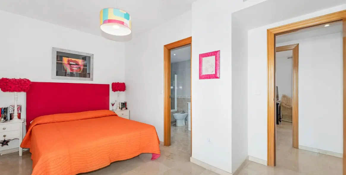 Venta de ático dúplex en Guadalmina Alta 20