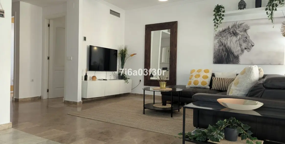 Venta de apartamento en planta media en San Pedro de Alcántara 4