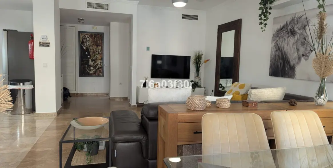 Venta de apartamento en planta media en San Pedro de Alcántara 5