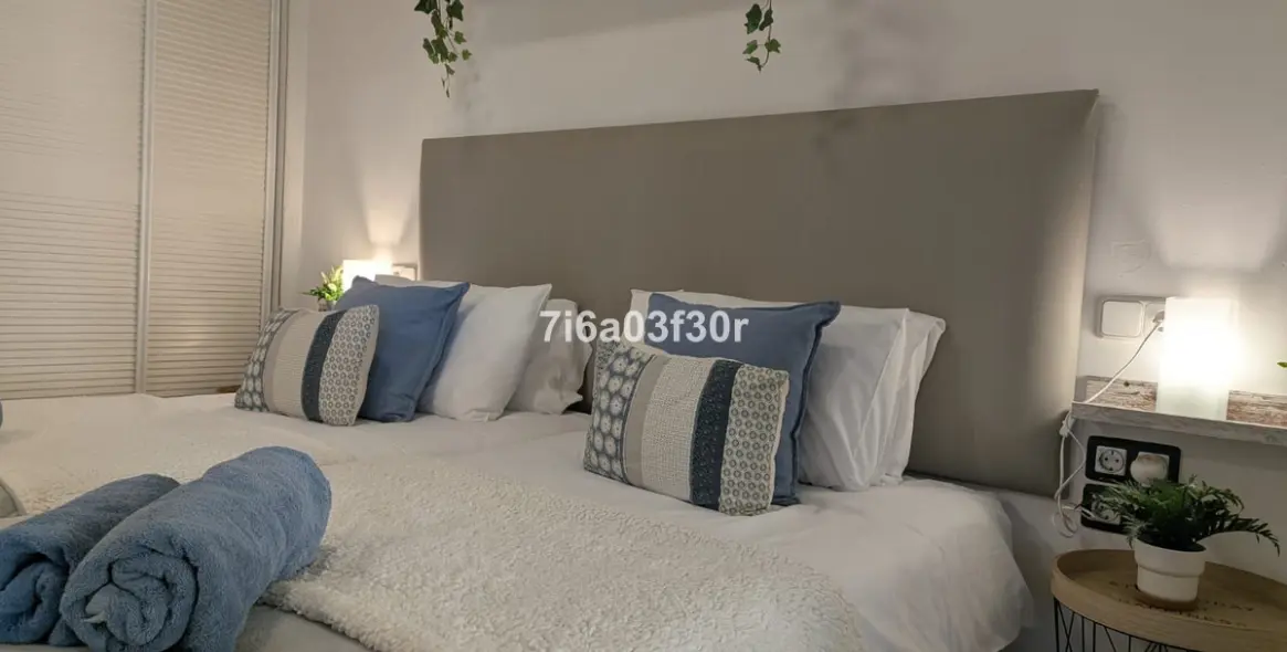 Venta de apartamento en planta media en San Pedro de Alcántara 13