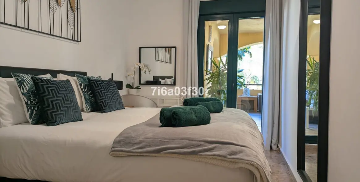 Venta de apartamento en planta media en San Pedro de Alcántara 14