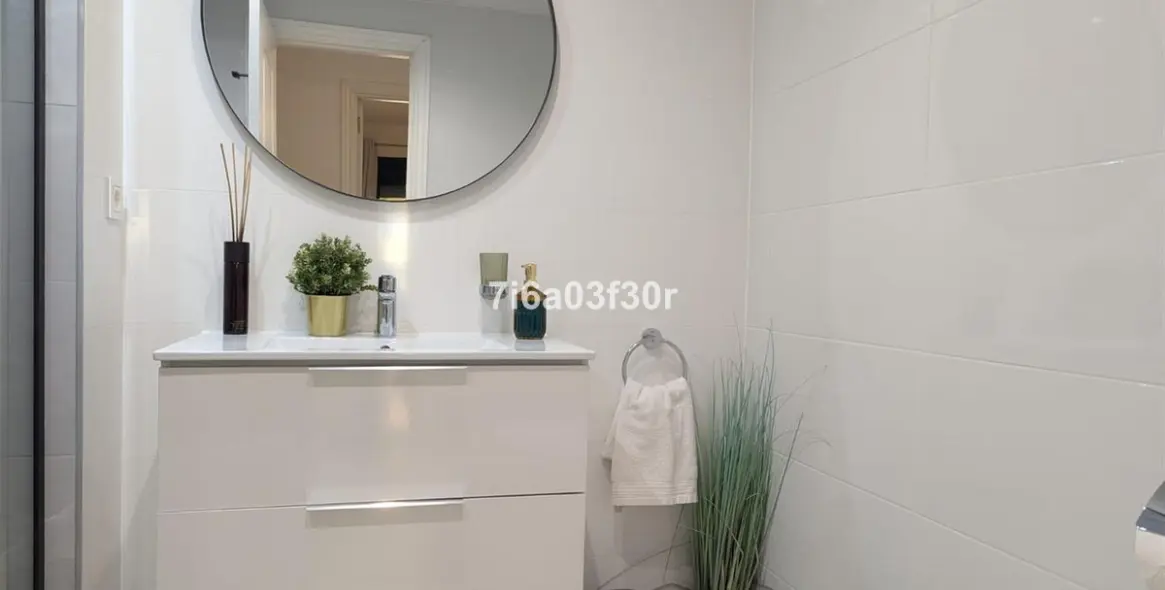 Venta de apartamento en planta media en San Pedro de Alcántara 19