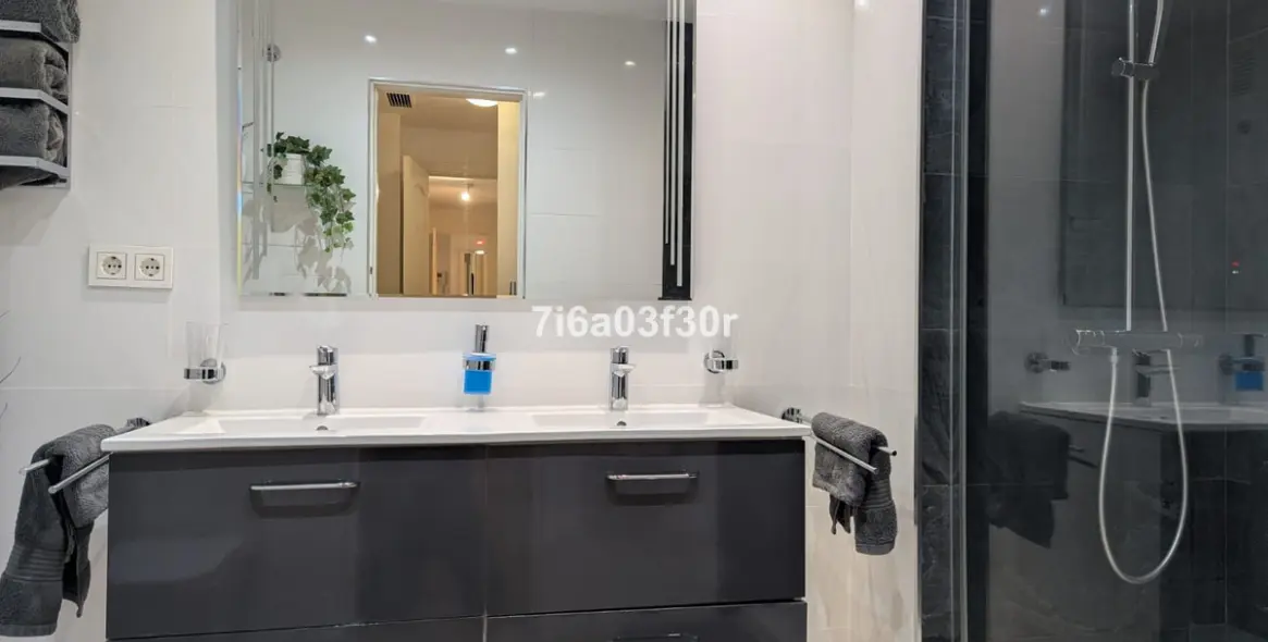 Venta de apartamento en planta media en San Pedro de Alcántara 20