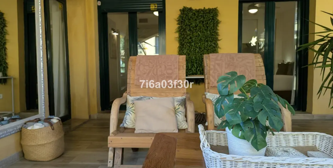 Venta de apartamento en planta media en San Pedro de Alcántara 22
