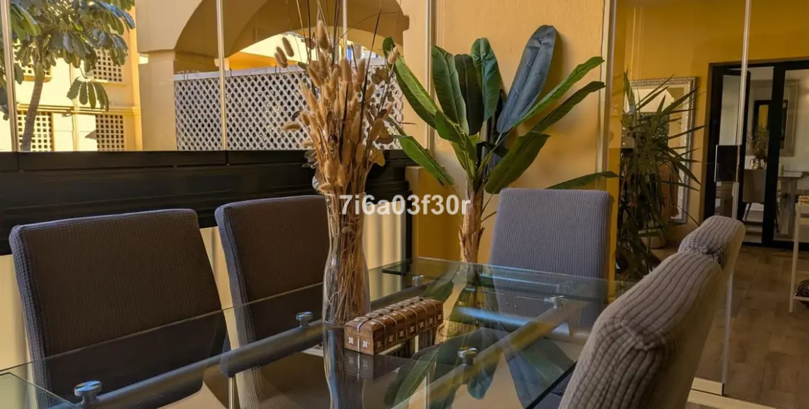Venta de apartamento en planta media en San Pedro de Alcántara 24