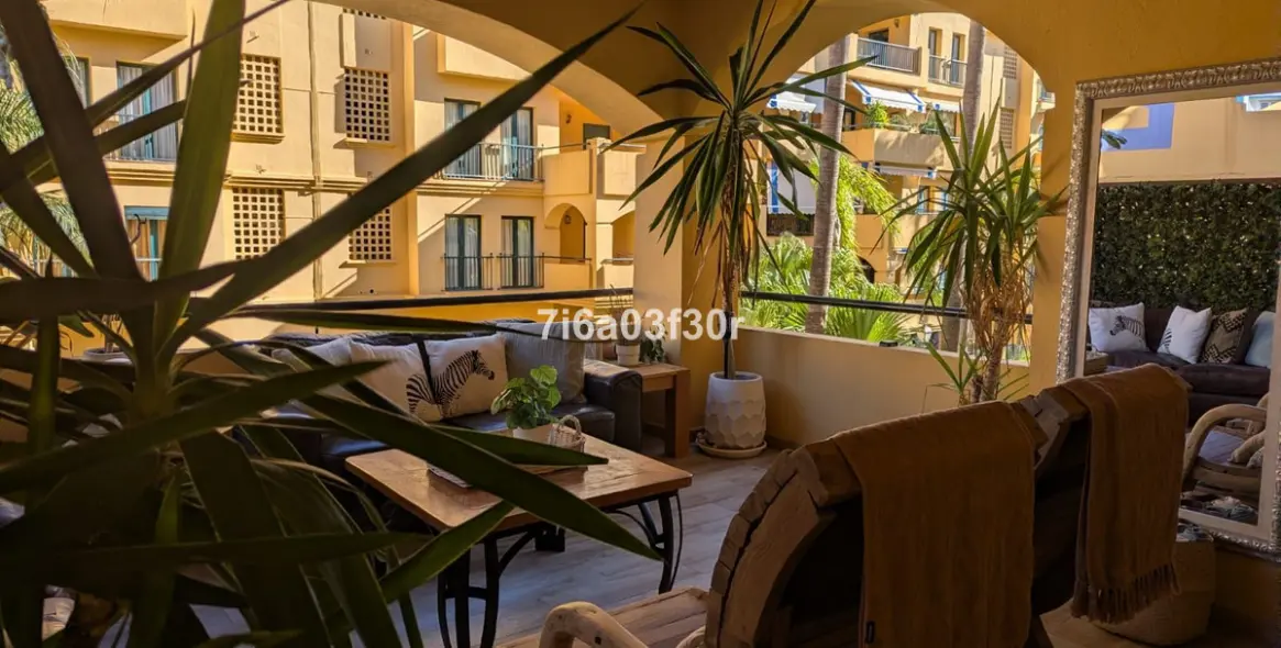 Venta de apartamento en planta media en San Pedro de Alcántara 29