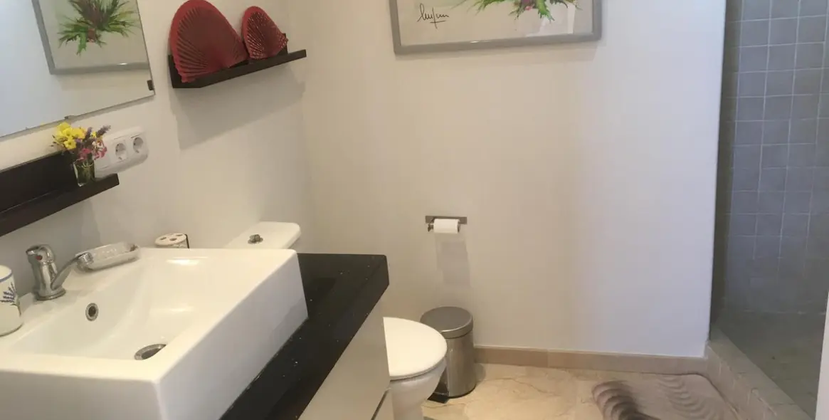 Venta de ático en San Pedro de Alcántara 16