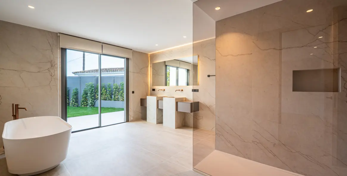 Venta de villa independiente en El Rosario 5