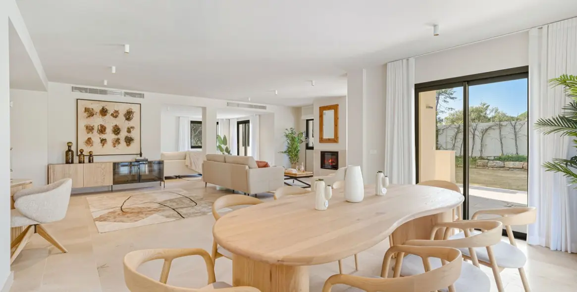 Venta de villa independiente en Hacienda Las Chapas 3