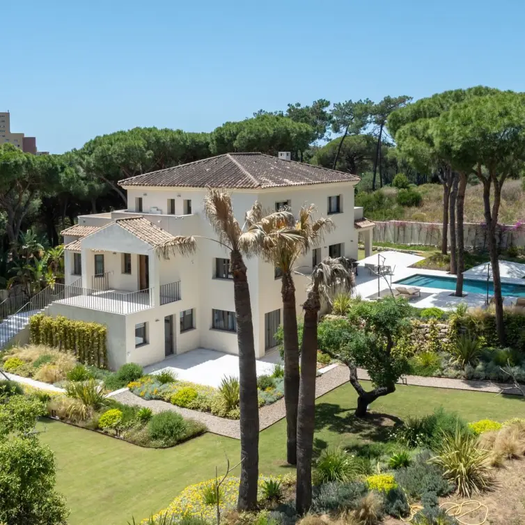 Short-term rent of detached villa in Hacienda Las Chapas