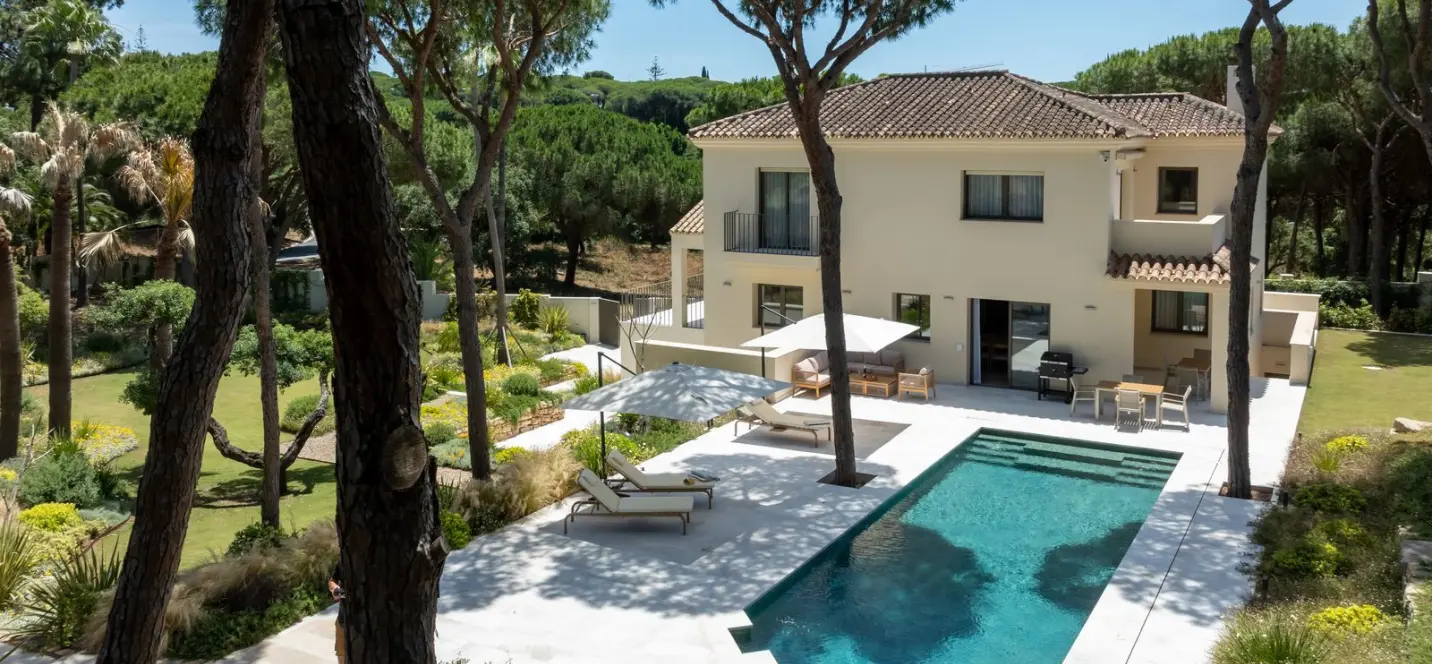 Short-term rent of detached villa in Hacienda Las Chapas 1