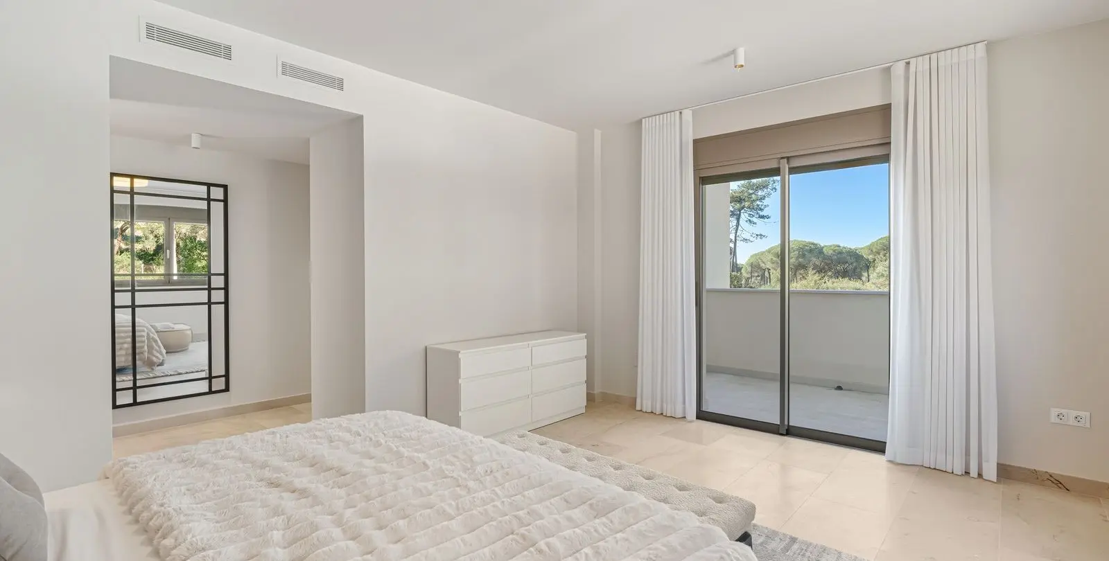 Short-term rent of detached villa in Hacienda Las Chapas 18
