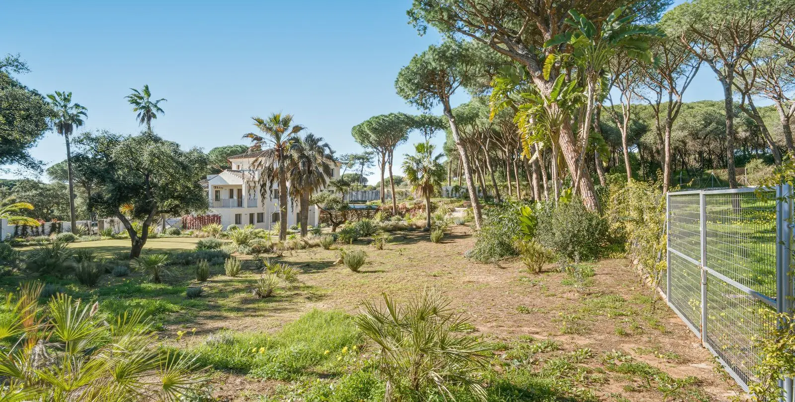 Short-term rent of detached villa in Hacienda Las Chapas 46