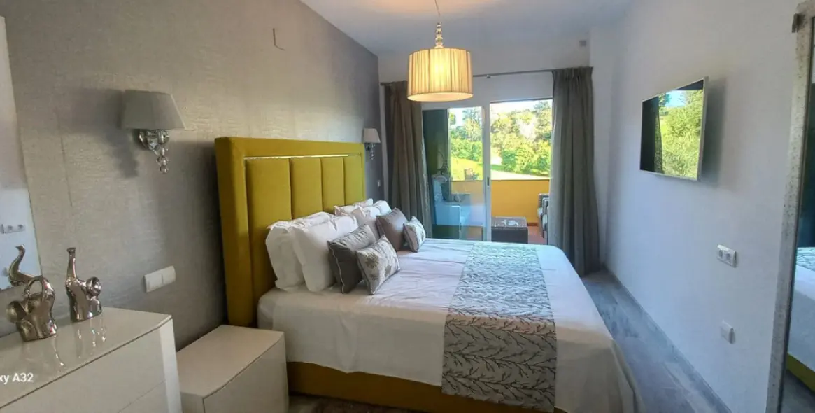 Sale of ground floor apartment in Riviera del Sol 14