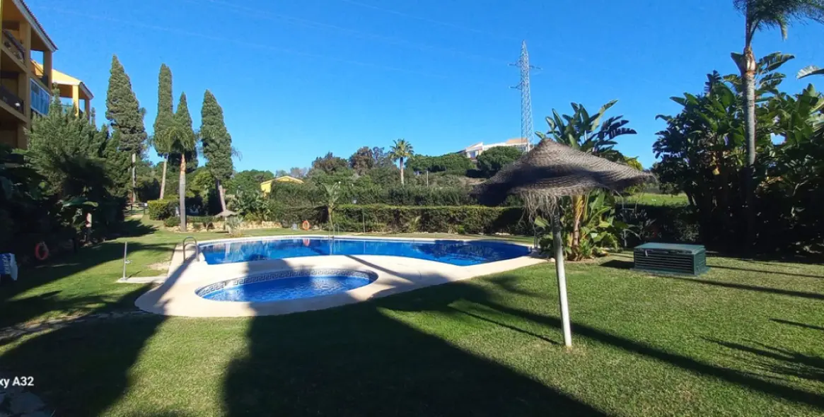 Sale of ground floor apartment in Riviera del Sol 27