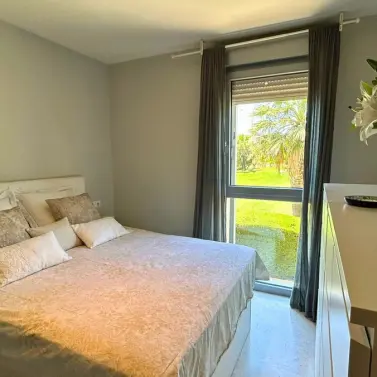 Продажа апартаментов на среднем этаже в La Duquesa