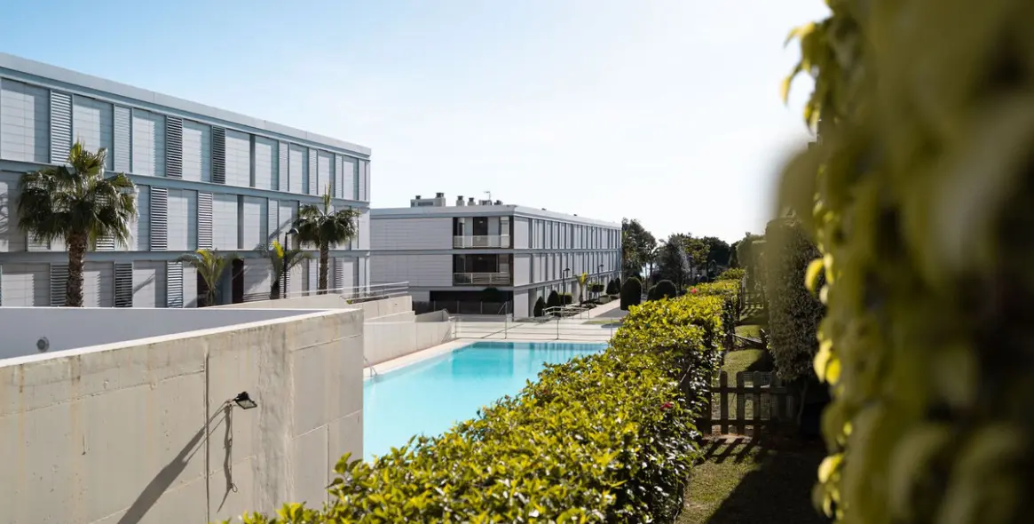 Продажа апартаментов на среднем этаже в La Duquesa 17