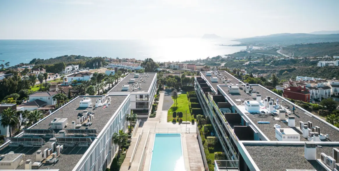 Продажа апартаментов на среднем этаже в La Duquesa 18