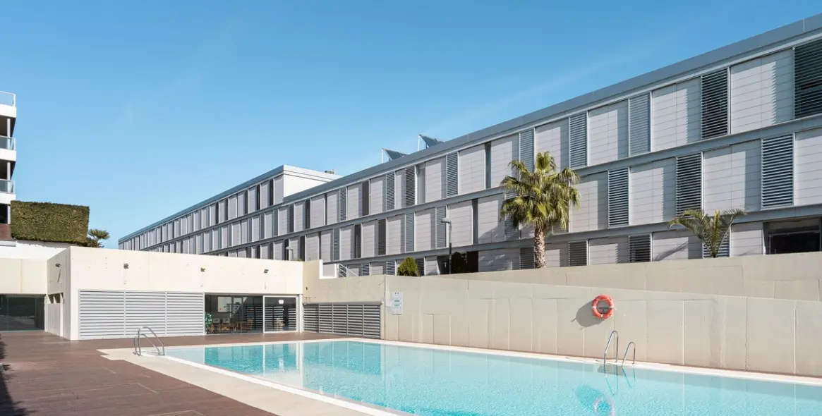 Продажа апартаментов на среднем этаже в La Duquesa 55