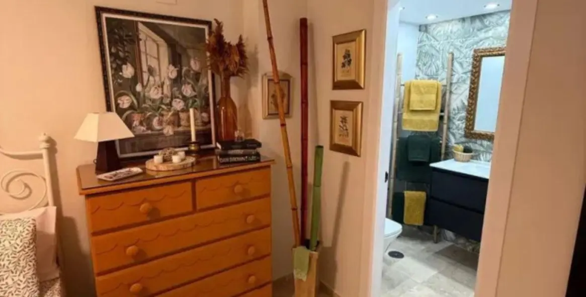 Sale of ground floor apartment in Las Chapas 23