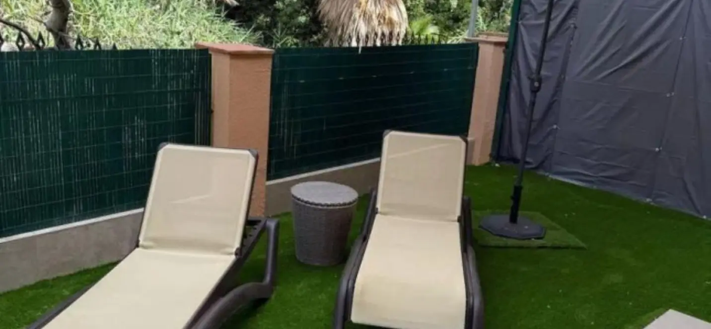 Venta de apartamento en planta baja en Las Chapas 1