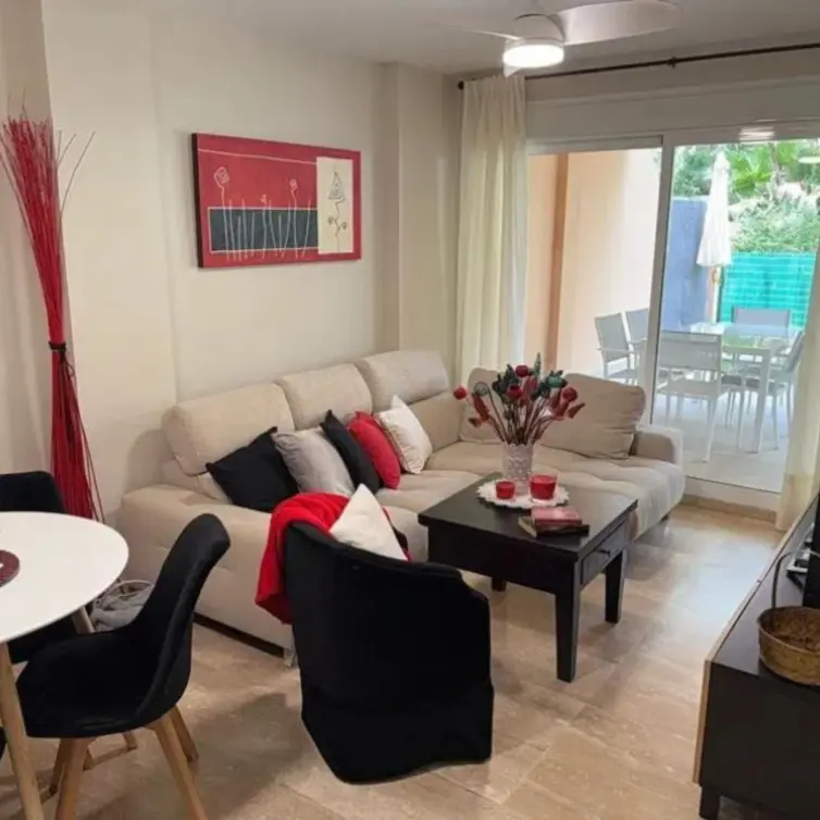 Venta de apartamento en planta baja en Las Chapas