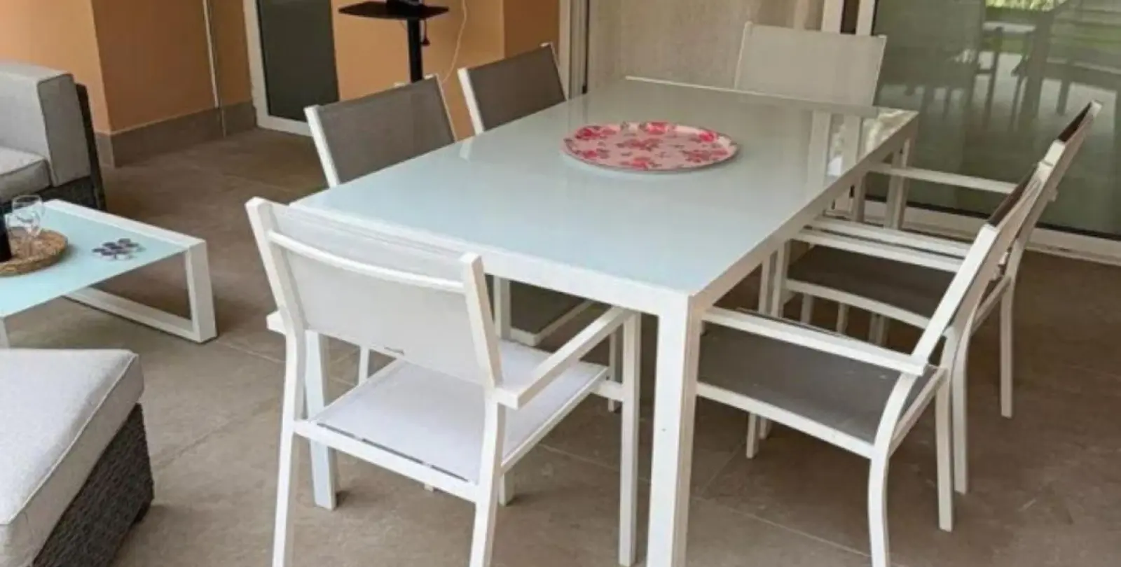 Venta de apartamento en planta baja en Las Chapas 11