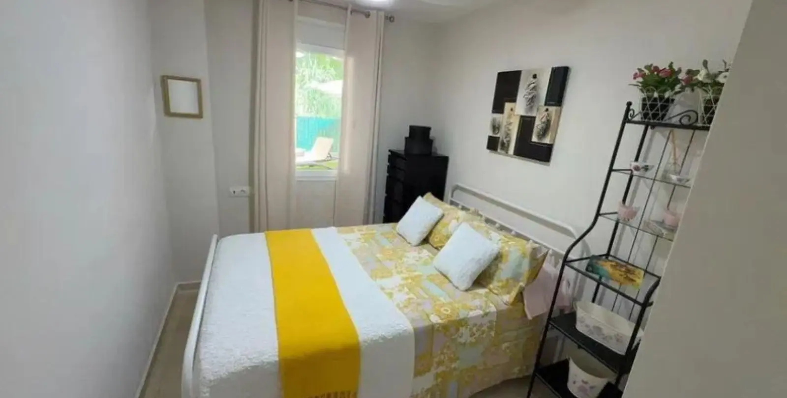 Venta de apartamento en planta baja en Las Chapas 24
