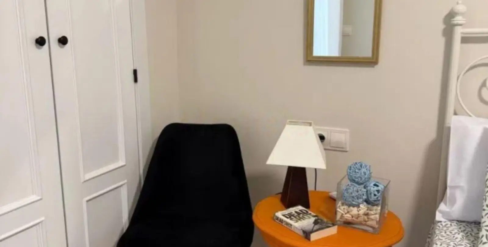 Venta de apartamento en planta baja en Las Chapas 26