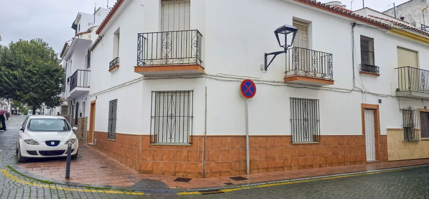 Продажа таунхауса в Estepona 0