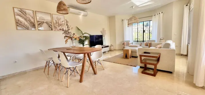 Sale of detached villa in Riviera del Sol 3