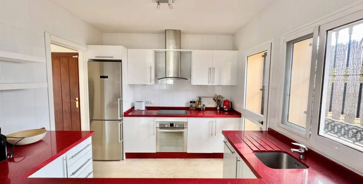 Sale of detached villa in Riviera del Sol 9
