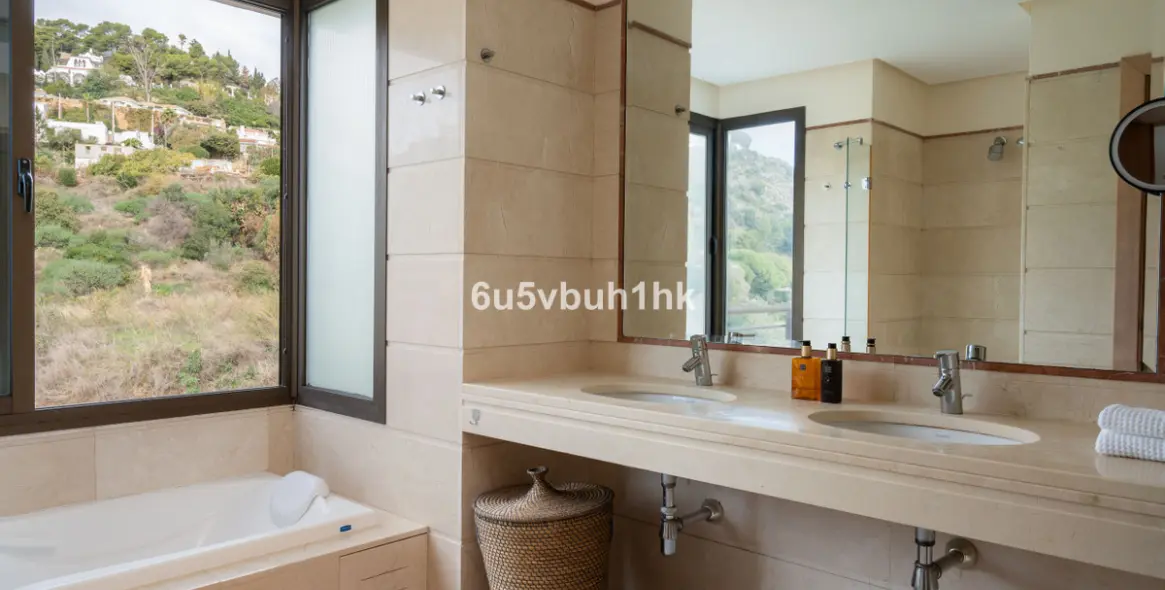 Venta de casa pareada en Benalmadena Pueblo 30