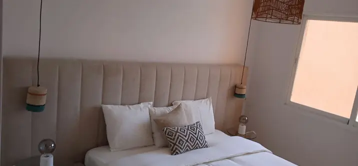 Venta de apartamento en planta media en The Golden Mile 1