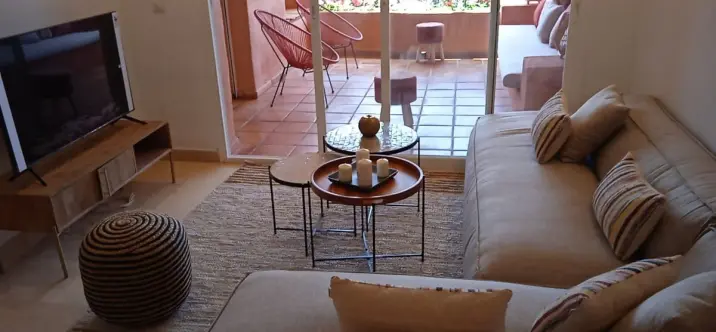 Venta de apartamento en planta media en The Golden Mile 3